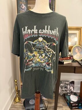 Black Sabbath 'Tour '74' Graphic Tee - Black